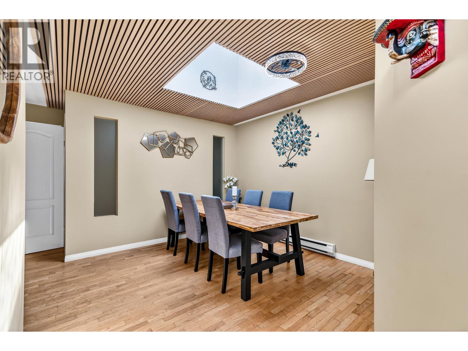 1849 North Road, Gibsons, British Columbia  V0N 1V1 - Photo 6 - R3113426