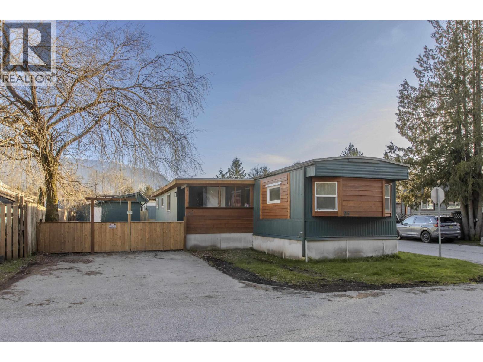 24 40157 Government Road, Squamish, British Columbia  V8B 0N7 - Photo 11 - R3113429