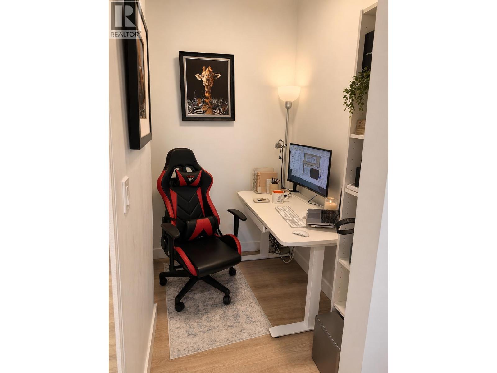 310 3018 St George Street, Port Moody, British Columbia  V3H 2H7 - Photo 4 - R3091707