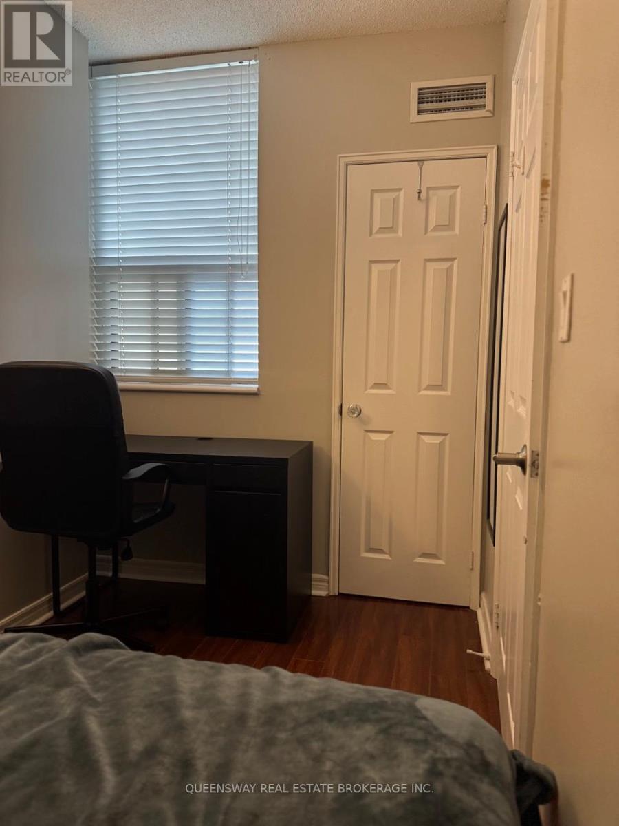 702 - 55 Bloor Street E, Toronto, Ontario  M4W 3W6 - Photo 14 - C13021506