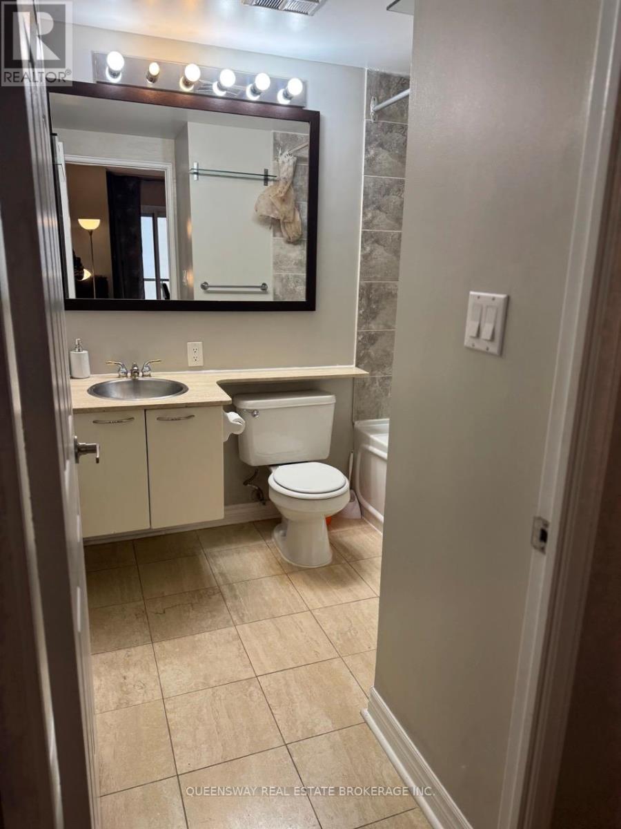 702 - 55 Bloor Street E, Toronto, Ontario  M4W 3W6 - Photo 22 - C13021506