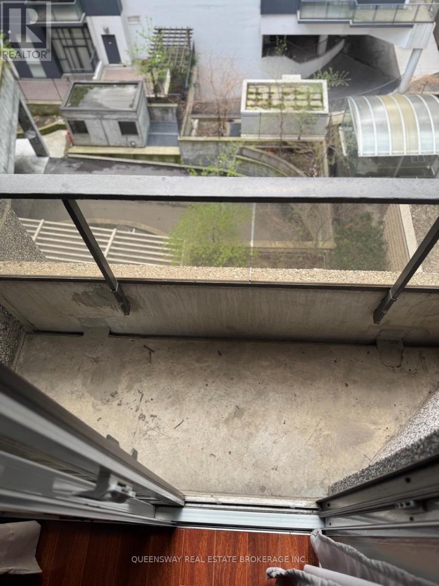 702 - 55 Bloor Street E, Toronto, Ontario  M4W 3W6 - Photo 25 - C13021506