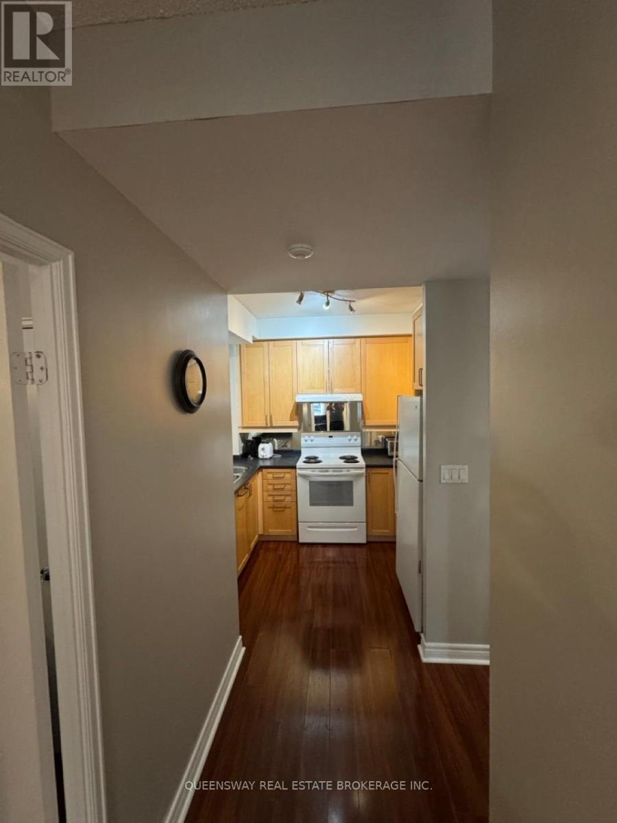 702 - 55 Bloor Street E, Toronto, Ontario  M4W 3W6 - Photo 9 - C13021506