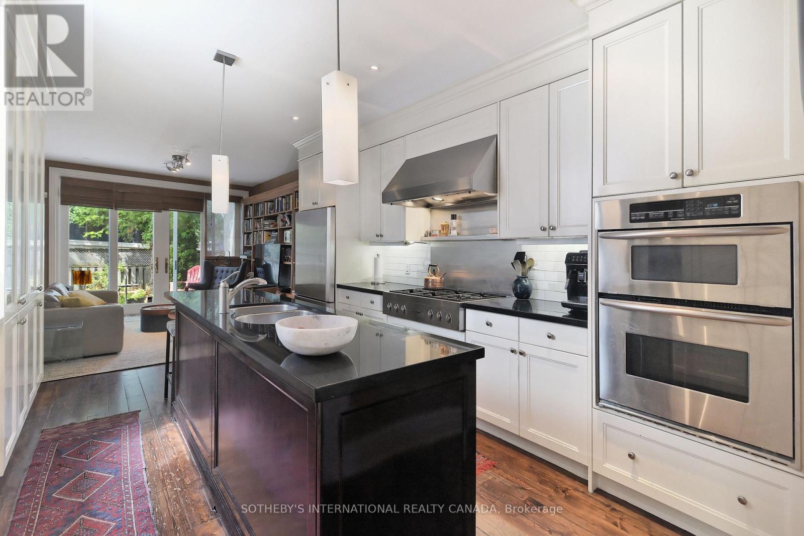 422 Sackville Street, Toronto, Ontario  M4X 1S9 - Photo 12 - C13021512