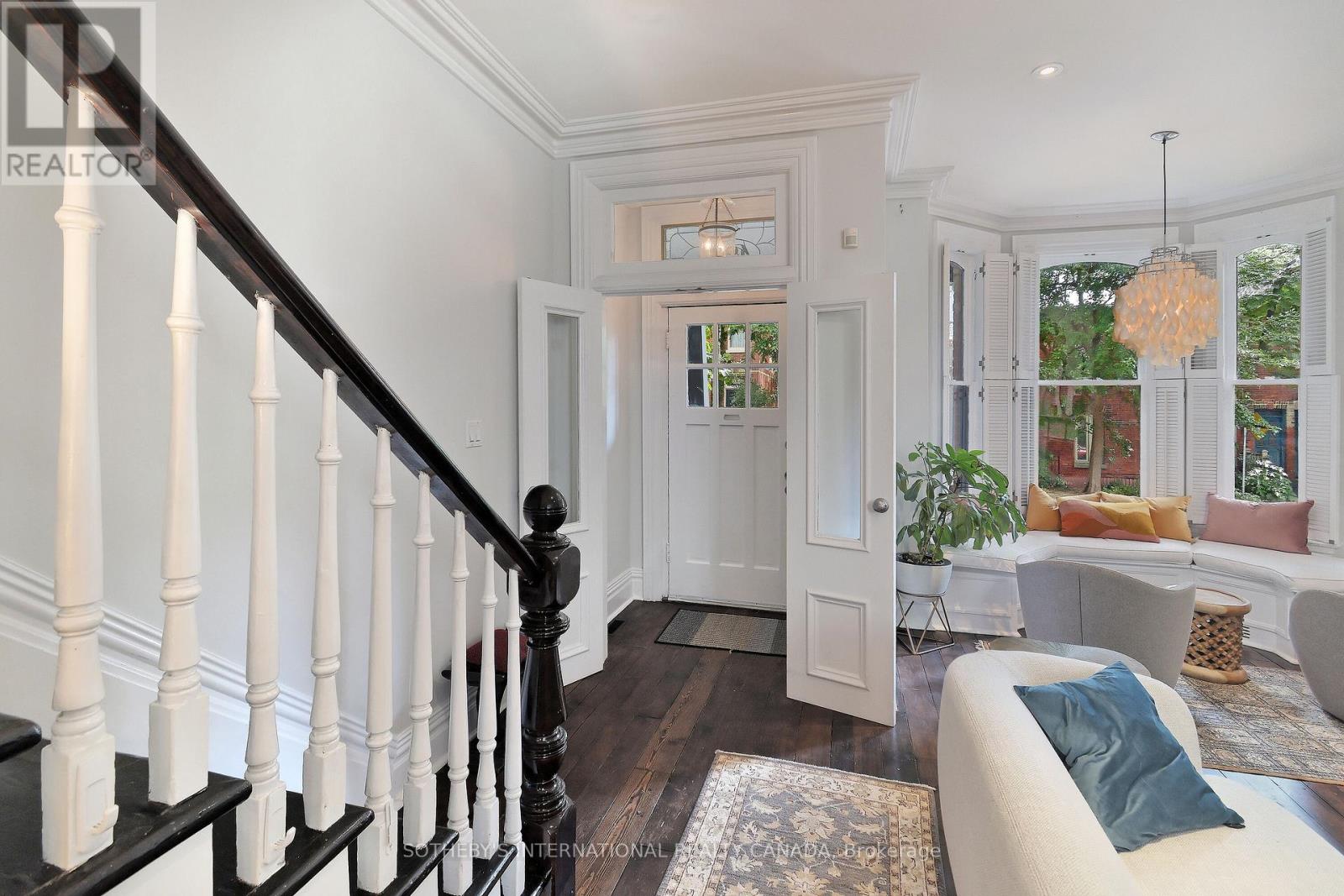 422 Sackville Street, Toronto, Ontario  M4X 1S9 - Photo 5 - C13021512