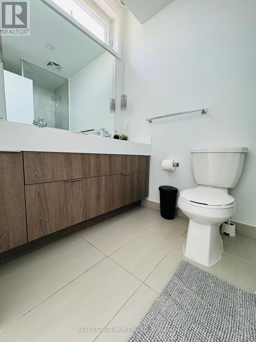 17 St. Bartholomew Street, Toronto (Regent Park), Ontario  M5A 0A3 - Photo 13 - C13021518