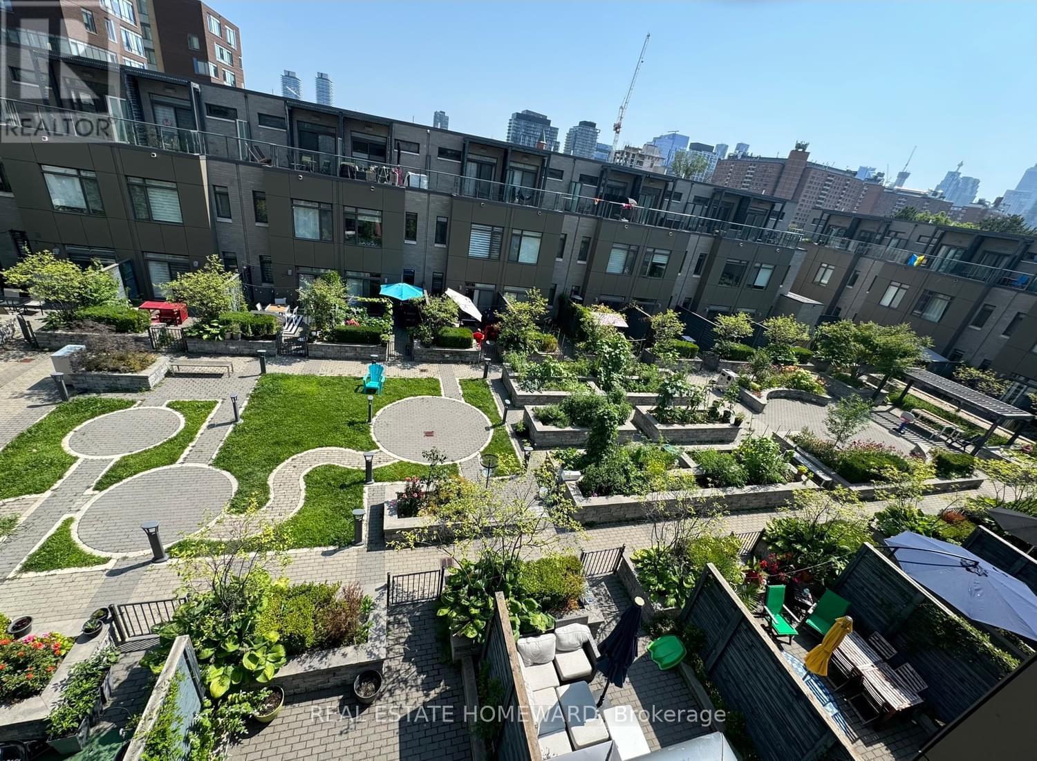 17 St. Bartholomew Street, Toronto (Regent Park), Ontario  M5A 0A3 - Photo 16 - C13021518