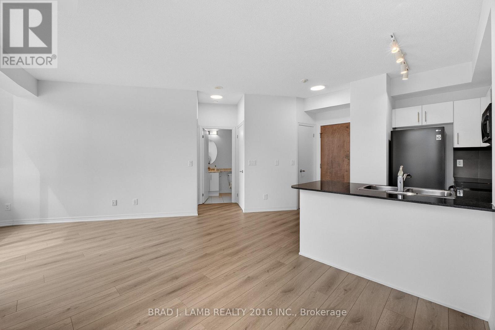 310 - 16 Yonge Street, Toronto (Waterfront Communities), Ontario  M5E 2A1 - Photo 5 - C13021588