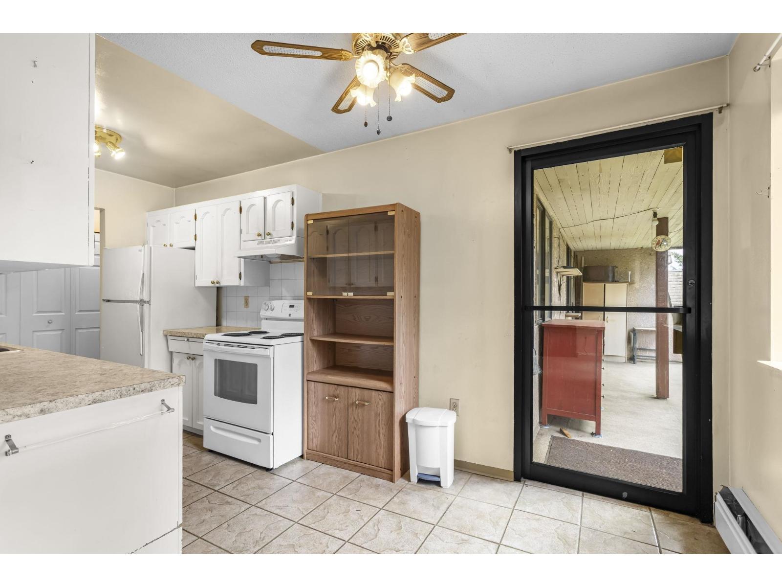 311 32175 Old Yale Road, Abbotsford, British Columbia  V2T 2C8 - Photo 10 - R3113517