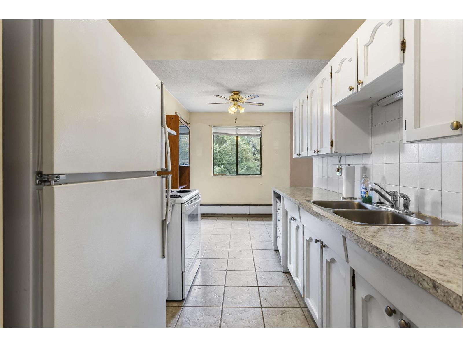 311 32175 Old Yale Road, Abbotsford, British Columbia  V2T 2C8 - Photo 15 - R3113517