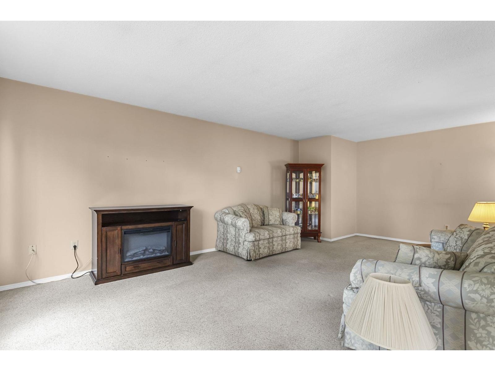 311 32175 Old Yale Road, Abbotsford, British Columbia  V2T 2C8 - Photo 9 - R3113517