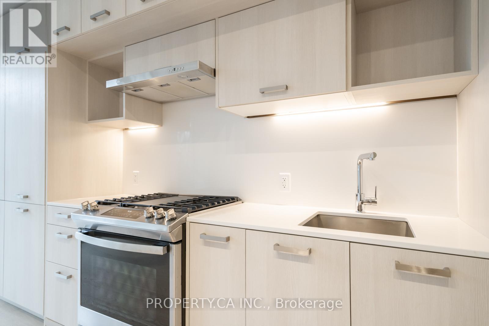 413 - 1331 Queen Street E, Toronto, Ontario  M4L 0B1 - Photo 4 - E13021540