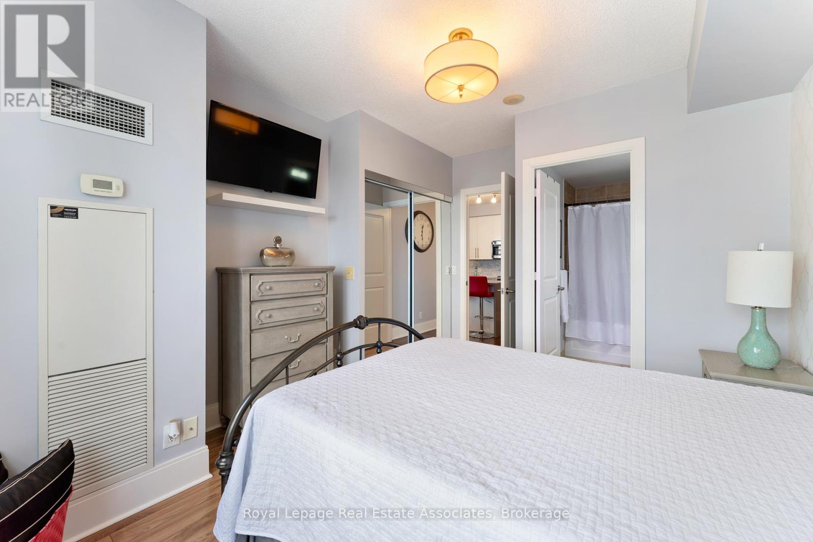 2604 - 330 Burnhamthorpe Road W, Mississauga, Ontario  L5C 4P4 - Photo 14 - W13020940