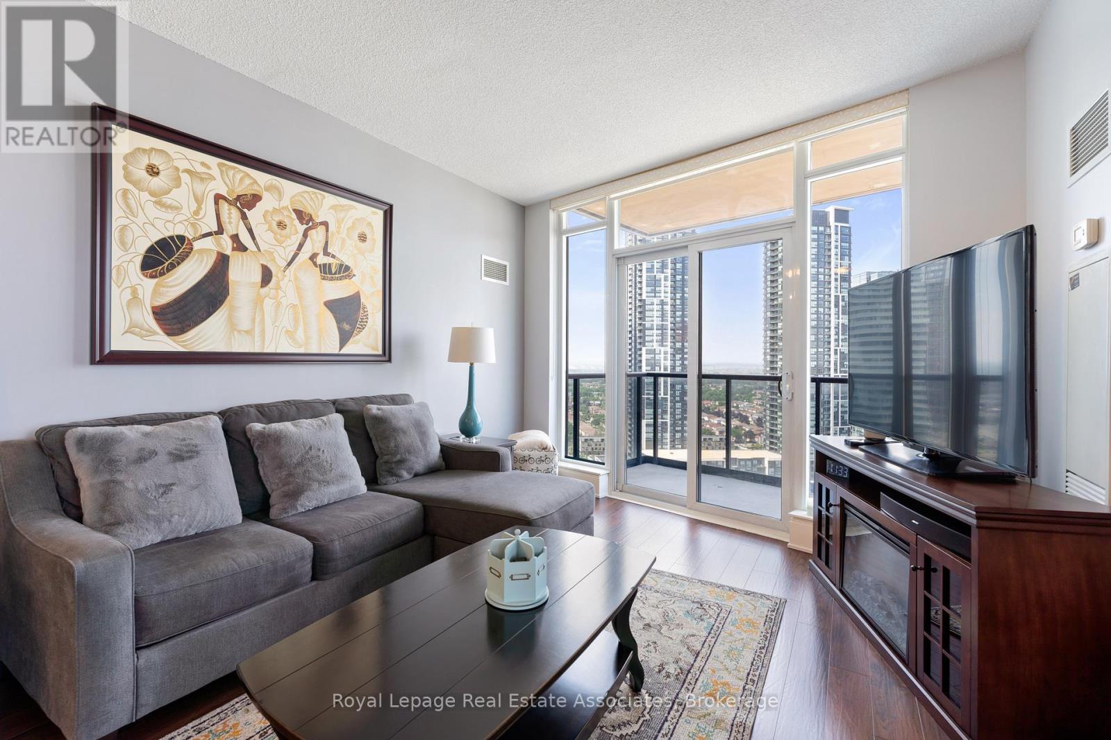 2604 - 330 Burnhamthorpe Road W, Mississauga, Ontario  L5C 4P4 - Photo 8 - W13020940