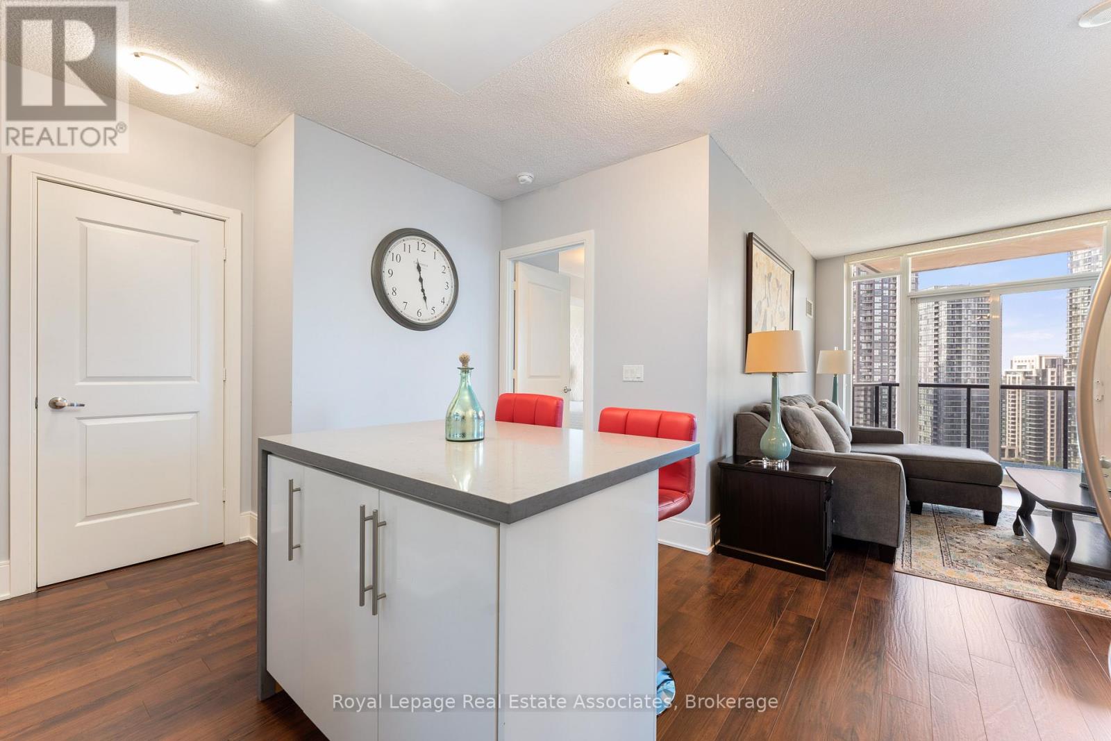 2604 - 330 Burnhamthorpe Road W, Mississauga, Ontario  L5C 4P4 - Photo 5 - W13020940