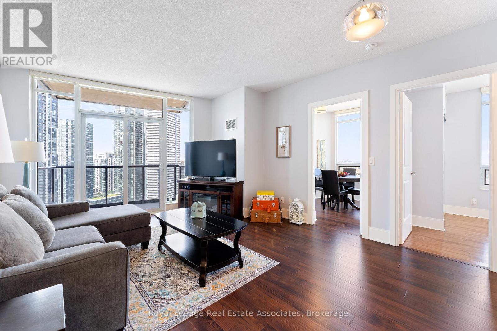 2604 - 330 Burnhamthorpe Road W, Mississauga, Ontario  L5C 4P4 - Photo 7 - W13020940