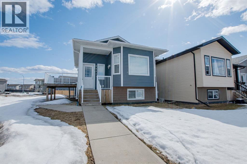 8453 102 Avenue, Grande Prairie, Alberta  T8X 0N7 - Photo 1 - A2299608