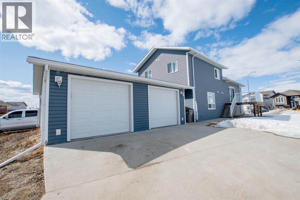 8453 102 Avenue, Grande Prairie, Alberta  T8X 0N7 - Photo 2 - A2299608