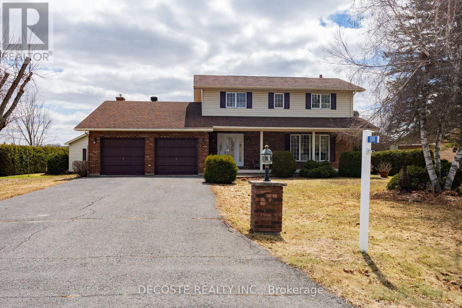 100 MACLEOD CRESCENT, North Glengarry, Ontario