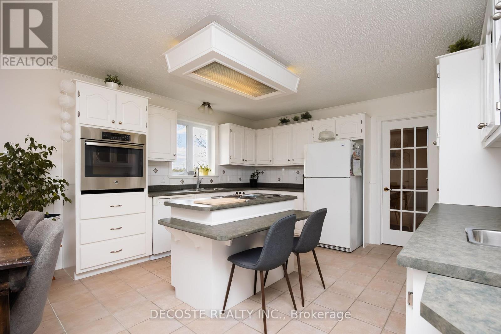 100 Macleod Crescent, North Glengarry, Ontario  K0C 1A0 - Photo 7 - X13021576