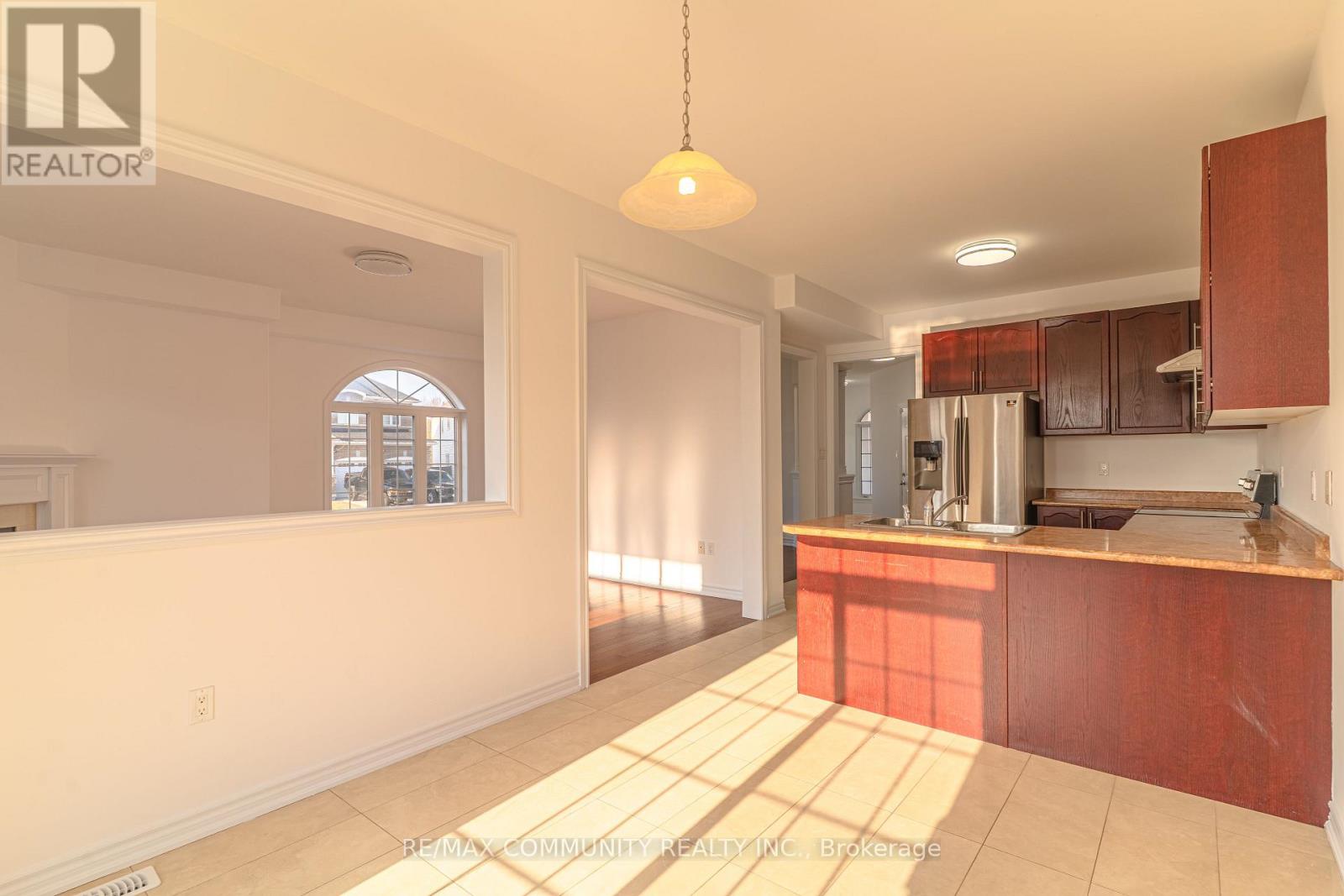 27 Bamburg Street, Georgina (Sutton & Jackson's Point), Ontario  L0E 1R0 - Photo 15 - N13021538