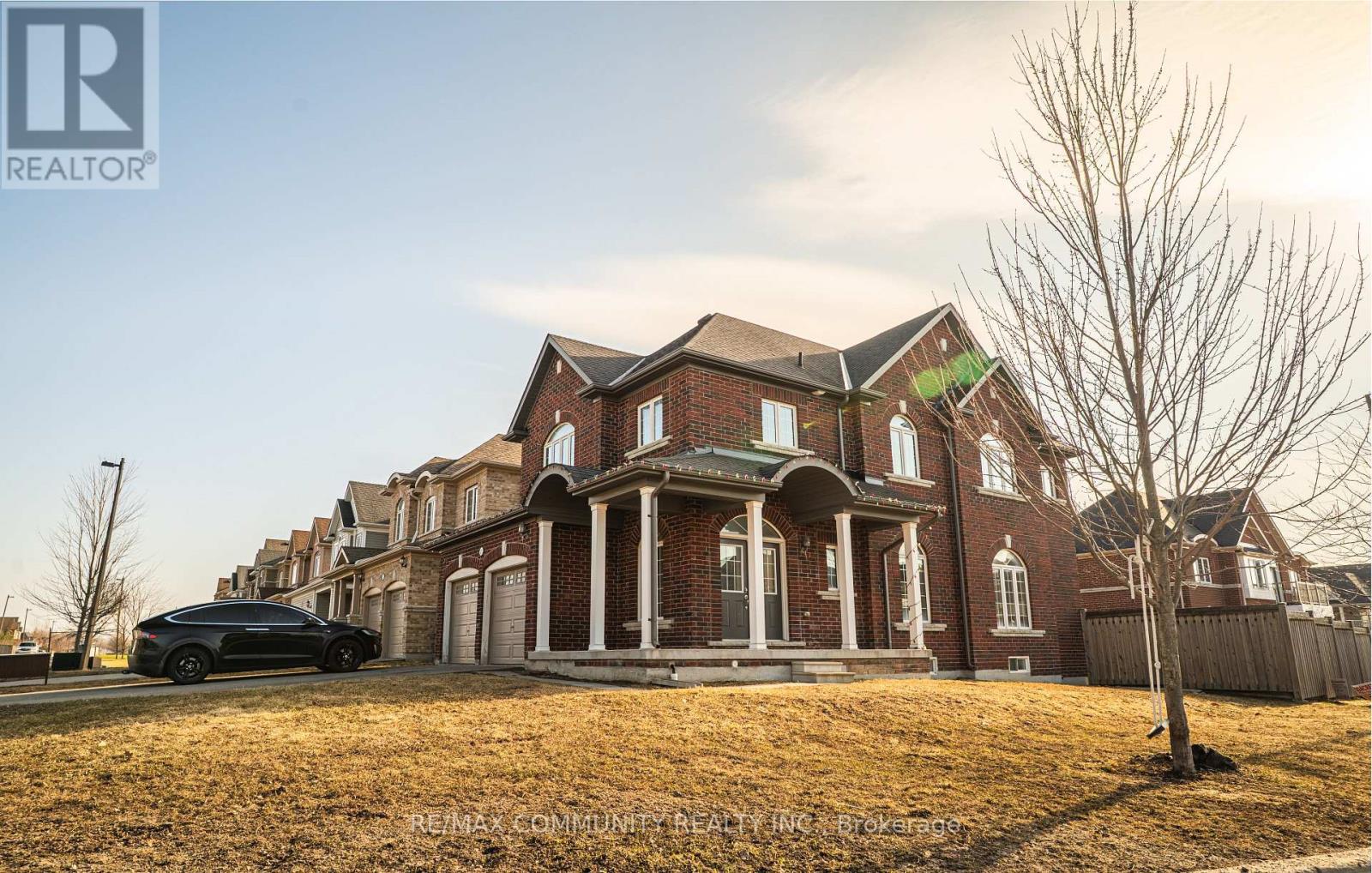 27 Bamburg Street, Georgina (Sutton & Jackson's Point), Ontario  L0E 1R0 - Photo 2 - N13021538