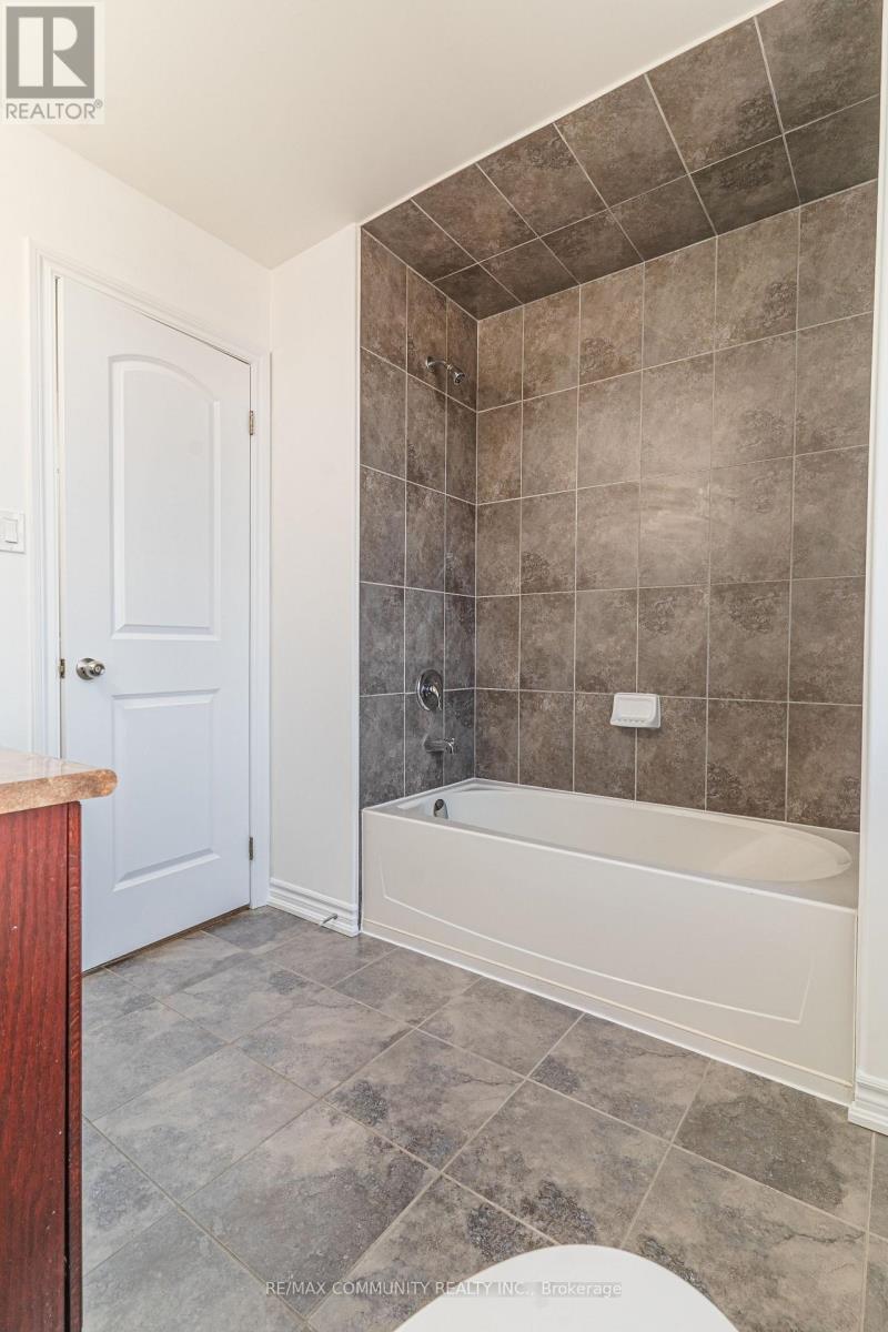 27 Bamburg Street, Georgina (Sutton & Jackson's Point), Ontario  L0E 1R0 - Photo 24 - N13021538