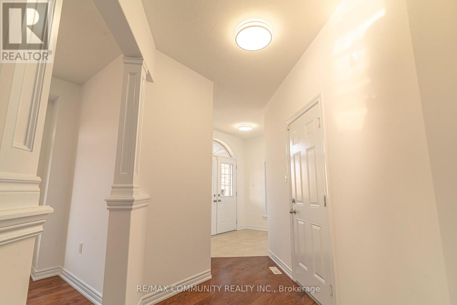 27 Bamburg Street, Georgina (Sutton & Jackson's Point), Ontario  L0E 1R0 - Photo 9 - N13021538