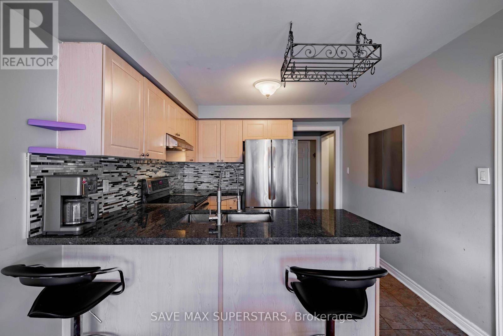 63 Gore Drive, Barrie, Ontario  L4N 5R5 - Photo 12 - S13021534