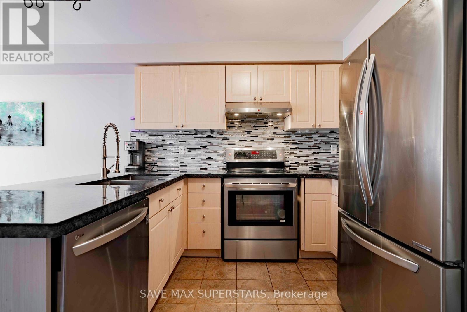 63 Gore Drive, Barrie, Ontario  L4N 5R5 - Photo 13 - S13021534