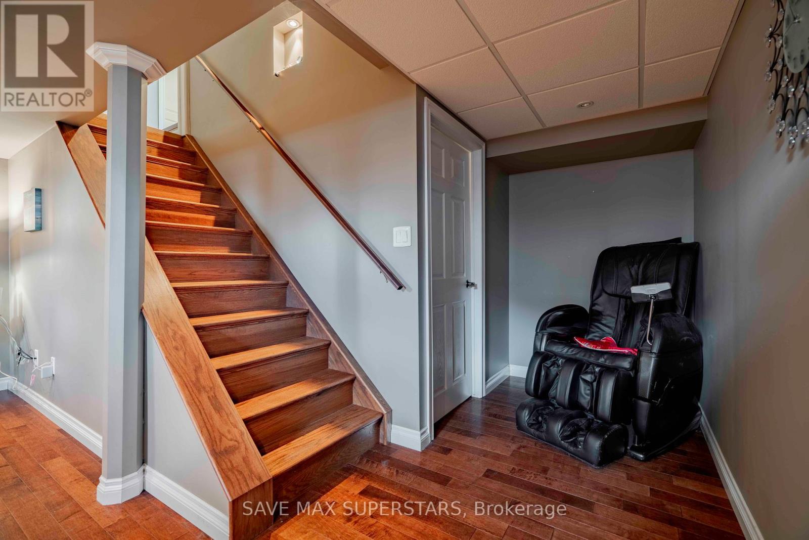 63 Gore Drive, Barrie, Ontario  L4N 5R5 - Photo 33 - S13021534