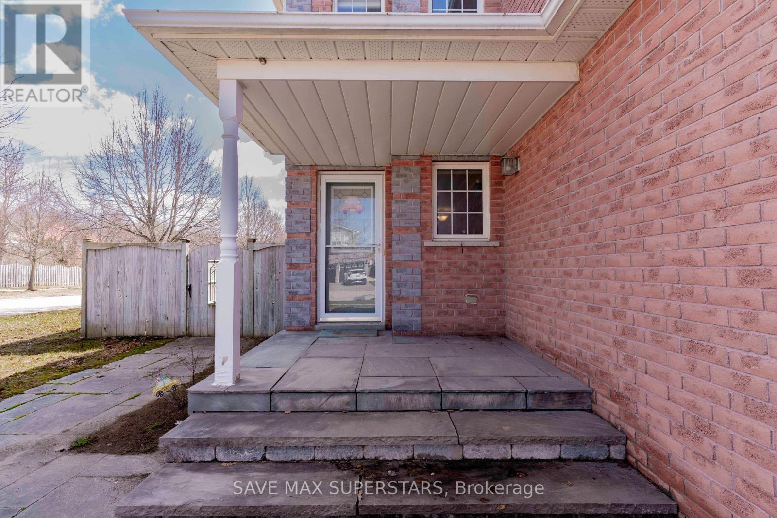 63 Gore Drive, Barrie, Ontario  L4N 5R5 - Photo 5 - S13021534