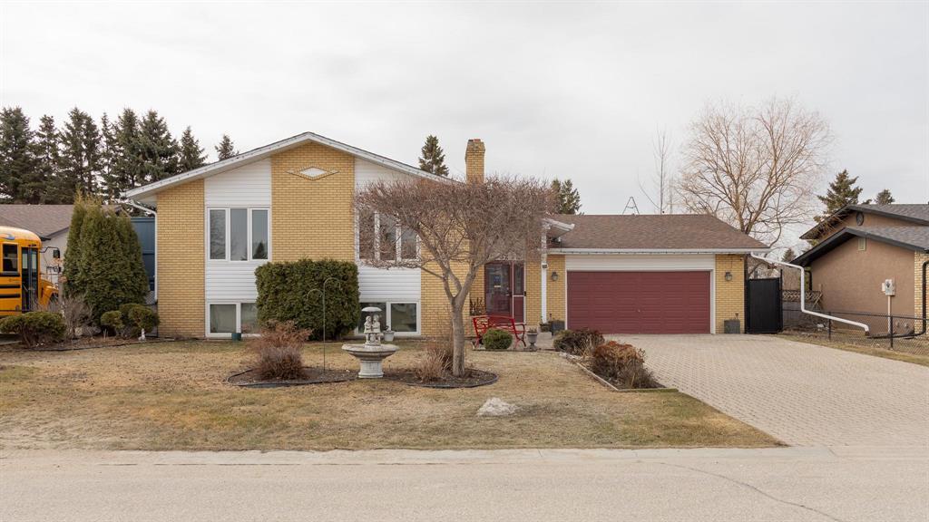 32 Springwood Bay, Steinbach, Manitoba  R5G 2E8 - Photo 1 - 202607493