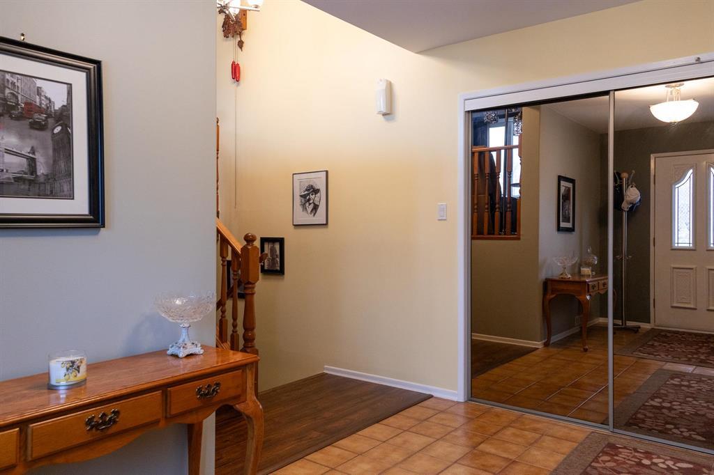 32 Springwood Bay, Steinbach, Manitoba  R5G 2E8 - Photo 3 - 202607493