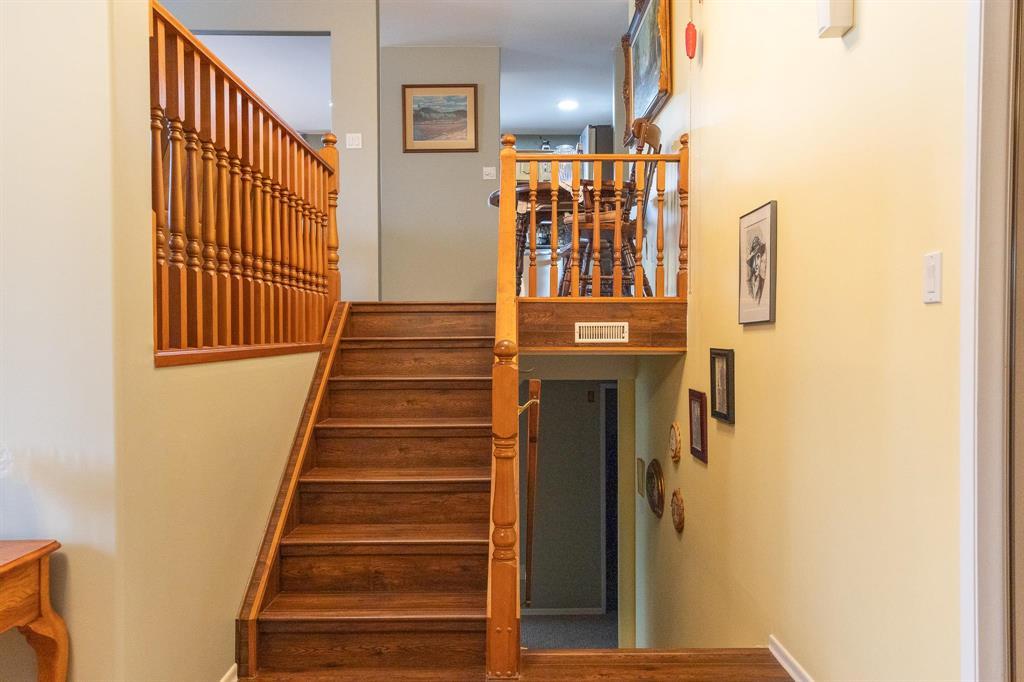 32 Springwood Bay, Steinbach, Manitoba  R5G 2E8 - Photo 4 - 202607493