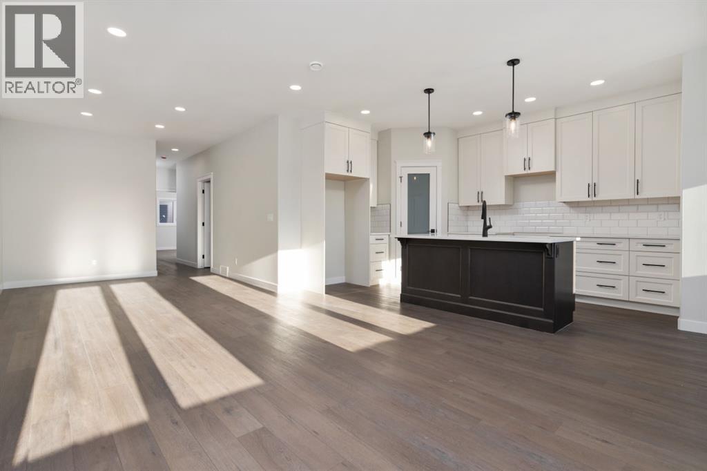 6322 26 Avenue, Camrose, Alberta  T4V 5J6 - Photo 2 - A2245318