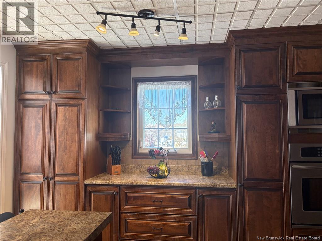 579 Principale, Petit-Rocher, New Brunswick  E2L 1H9 - Photo 9 - NB136456