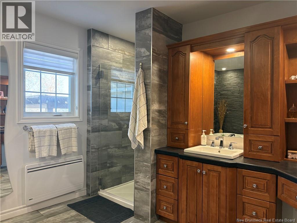 579 Principale, Petit-Rocher, New Brunswick  E2L 1H9 - Photo 15 - NB136456