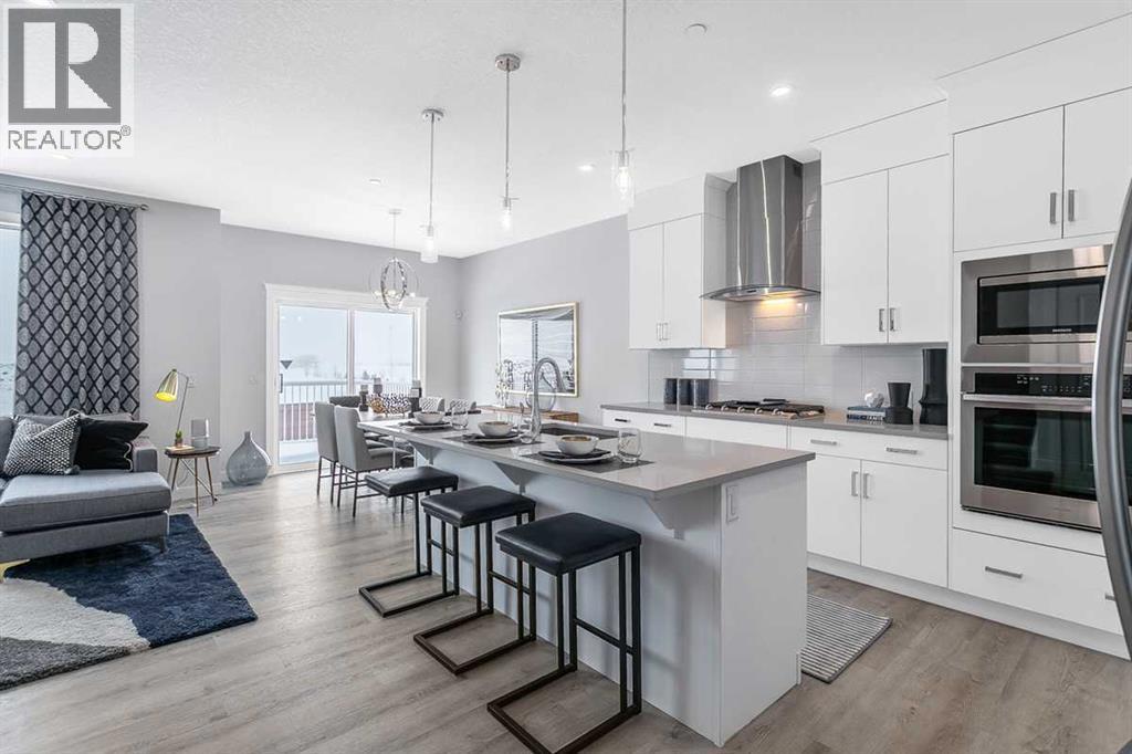 286 Hotchkiss Manor SE, Calgary, Alberta  T3S 0J8 - Photo 3 - A2266044