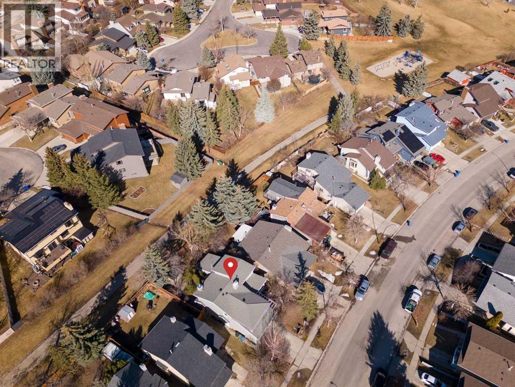 188 Bernard Drive NW, Calgary, Alberta  T3K 2B7 - Photo 39 - A2287043