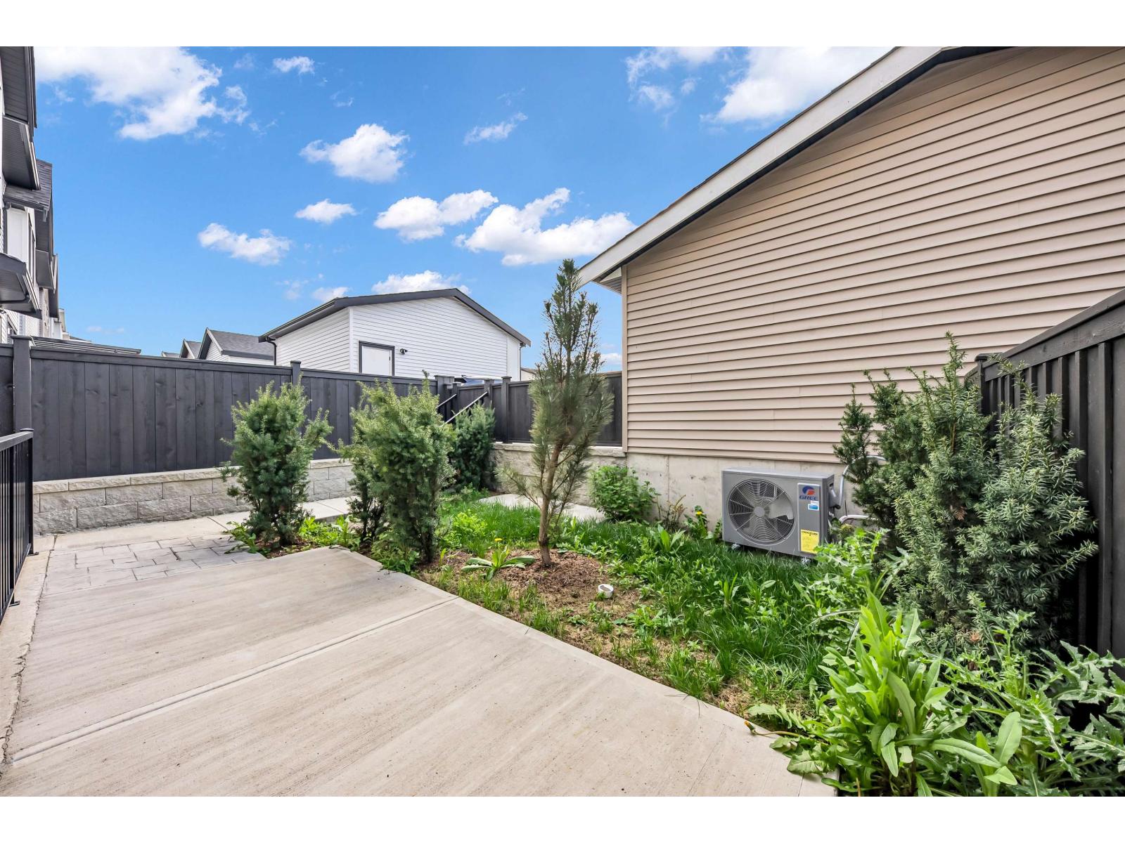 7629 197 Street, Langley, British Columbia  V2Y 3T4 - Photo 7 - R3113315