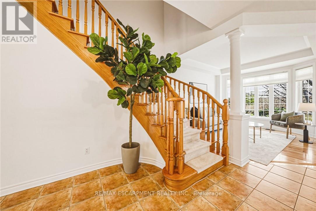 125 Creek Path Avenue, Oakville (Br Bronte), Ontario  L6L 6T3 - Photo 16 - W13021472