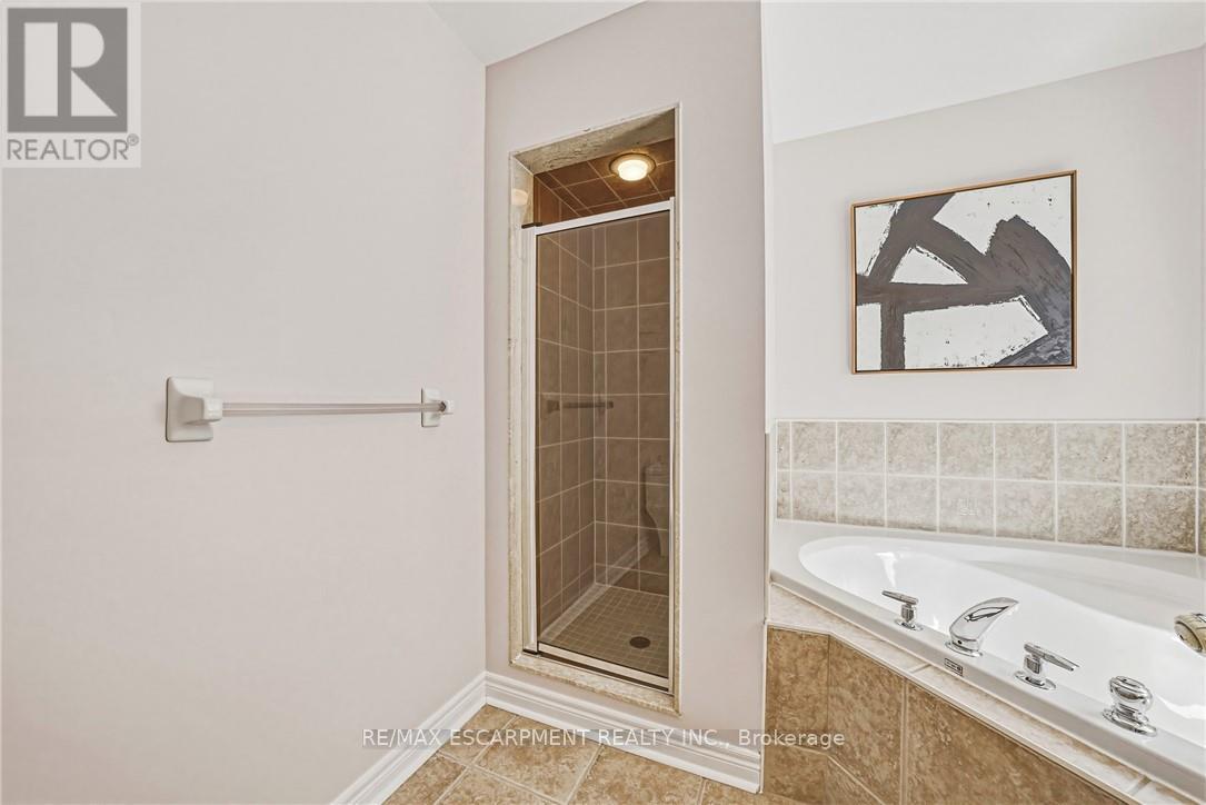 125 Creek Path Avenue, Oakville (Br Bronte), Ontario  L6L 6T3 - Photo 24 - W13021472