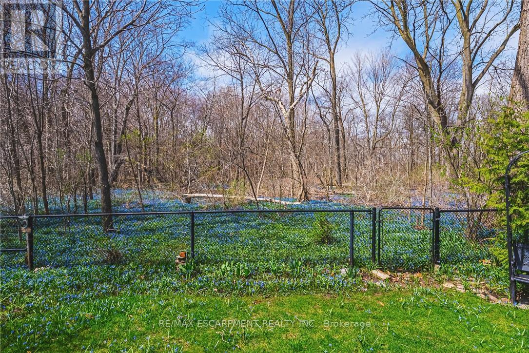 125 Creek Path Avenue, Oakville (Br Bronte), Ontario  L6L 6T3 - Photo 40 - W13021472