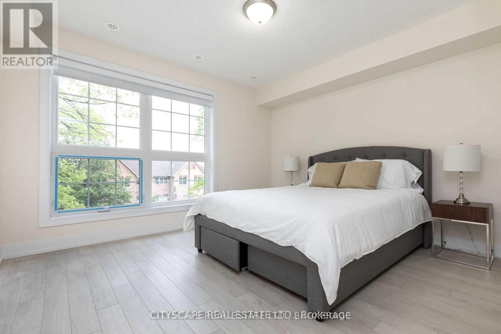 1060 Lansdowne Avenue, Toronto (Dovercourt-Wallace Emerson-Junction), Ontario  M5E 0A9 - Photo 11 - W13021478