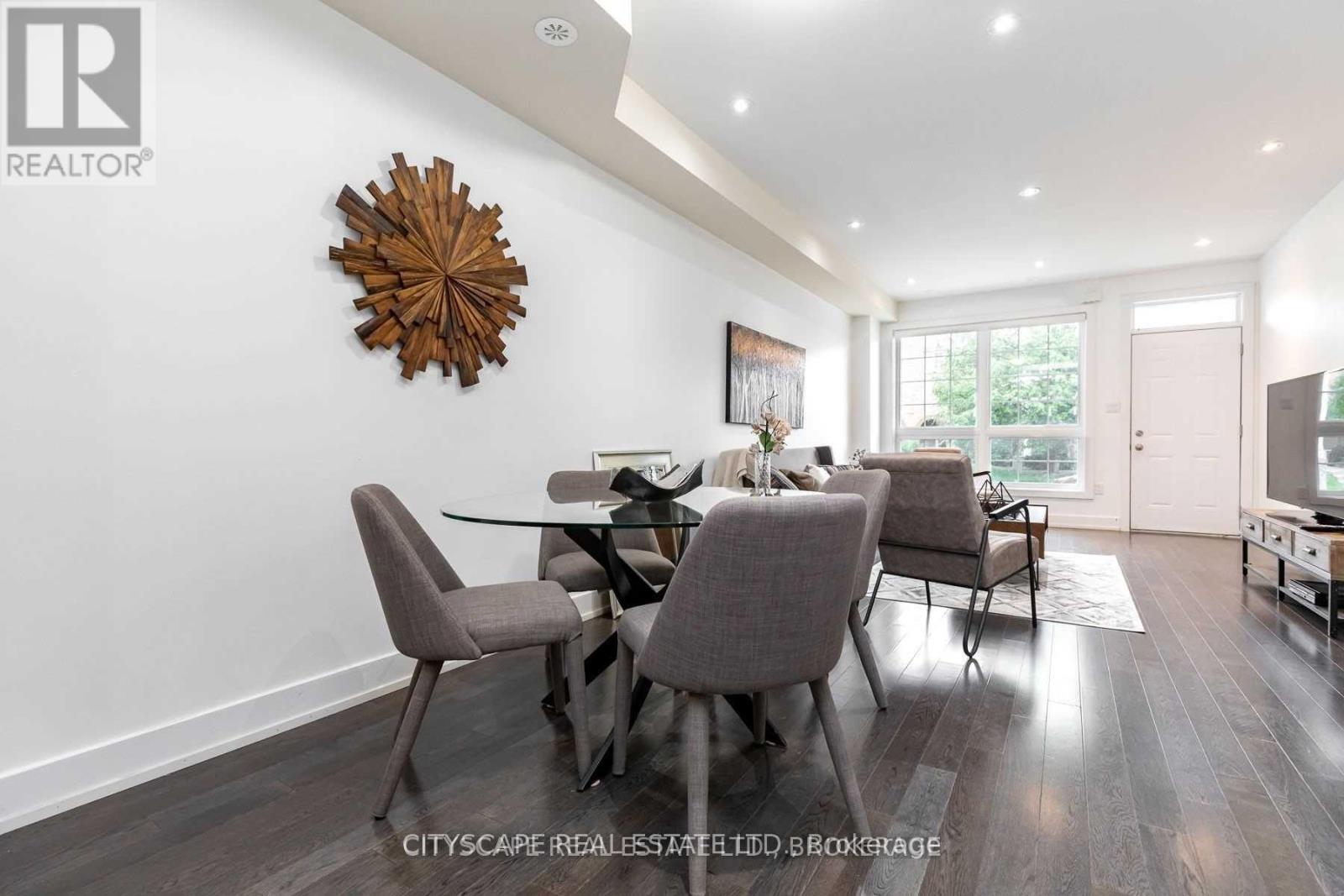 1060 Lansdowne Avenue, Toronto (Dovercourt-Wallace Emerson-Junction), Ontario  M5E 0A9 - Photo 8 - W13021478