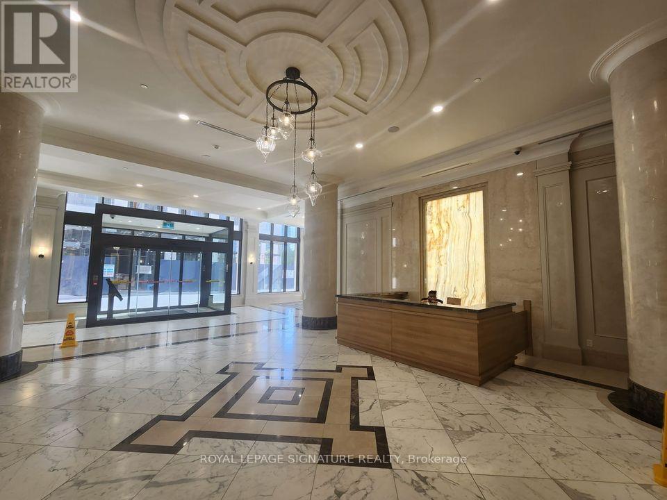 3205 - 36 Elm Drive, Mississauga, Ontario  L5B 1L9 - Photo 2 - W13021492