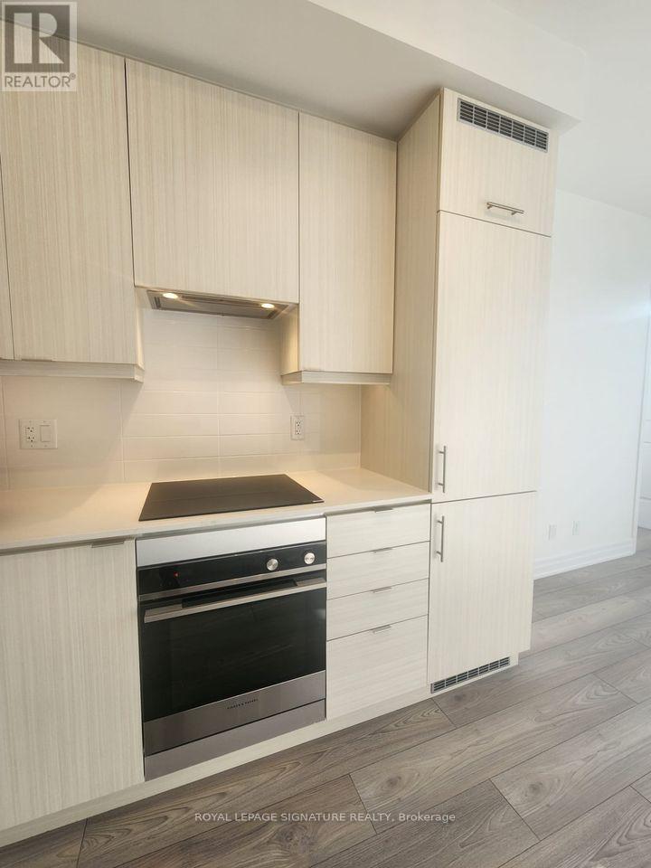 3205 - 36 Elm Drive, Mississauga, Ontario  L5B 1L9 - Photo 6 - W13021492