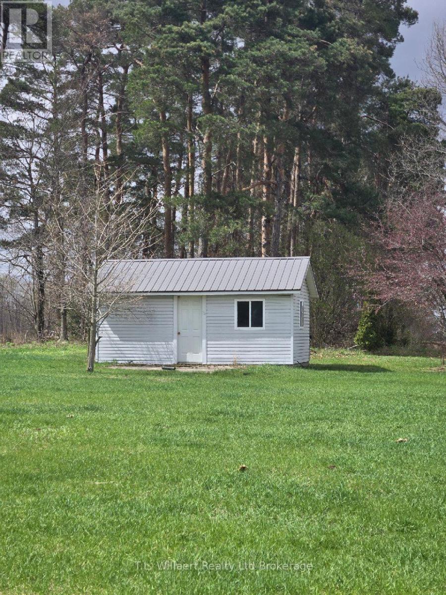 105 Norfolk County Rd 30 Road, Norfolk, Ontario  N4G 4G9 - Photo 5 - X13019048