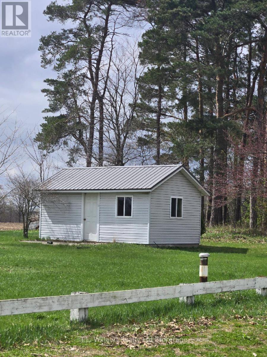 105 Norfolk County Rd 30 Road, Norfolk, Ontario  N4G 4G9 - Photo 4 - X13019048